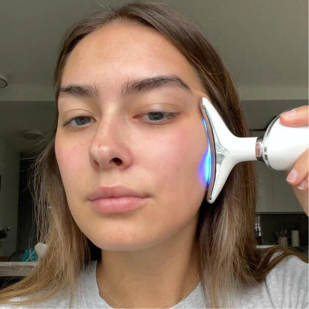 Nuvella – Îngrijire Facială Delicată Ca un Nor